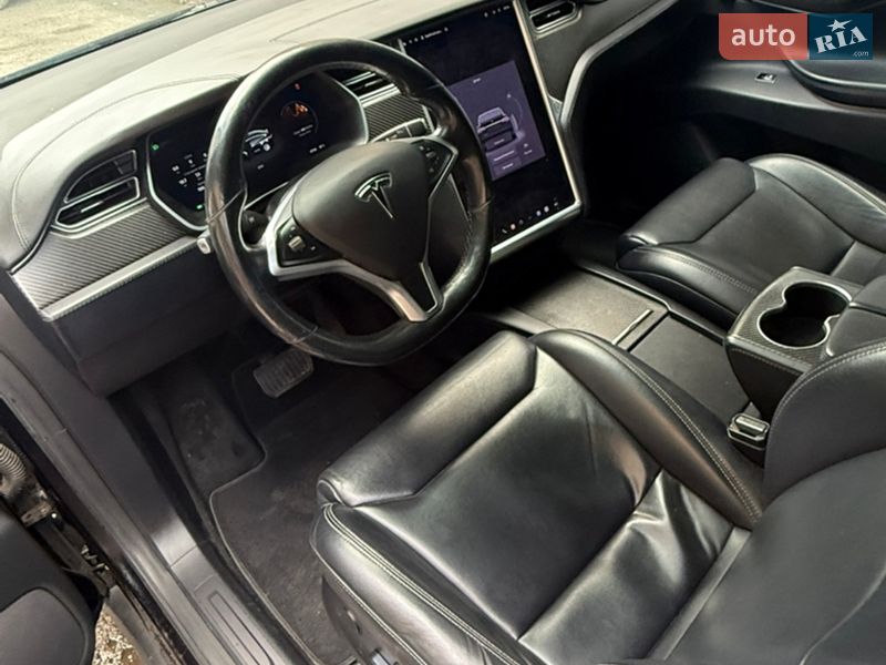 Позашляховик / Кросовер Tesla Model X 2017 в Києві фото 9 Позашляховик / Кросовер Tesla Model X 2017 в Києві