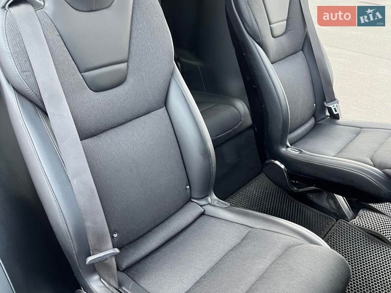 Внедорожник / Кроссовер Tesla Model X 2016 в Днепре