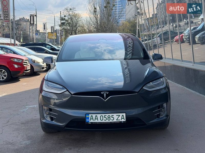 Внедорожник / Кроссовер Tesla Model X 2017 в Киеве