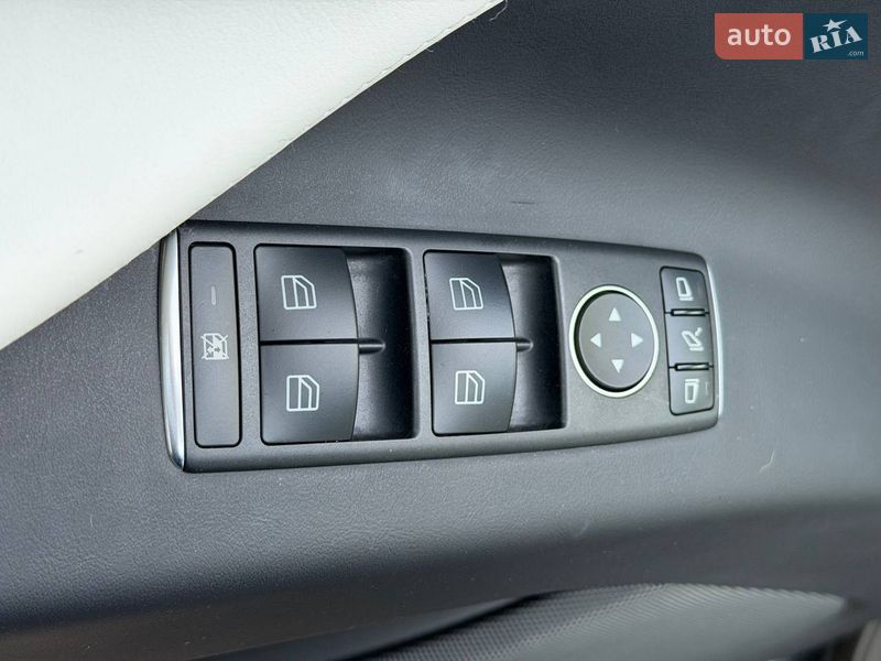 Внедорожник / Кроссовер Tesla Model X 2017 в Киеве