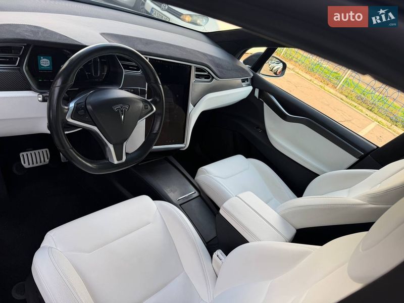 Внедорожник / Кроссовер Tesla Model X 2017 в Киеве
