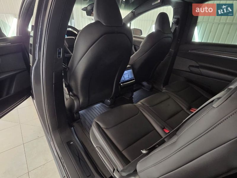 Внедорожник / Кроссовер Tesla Model X 2024 в Киеве