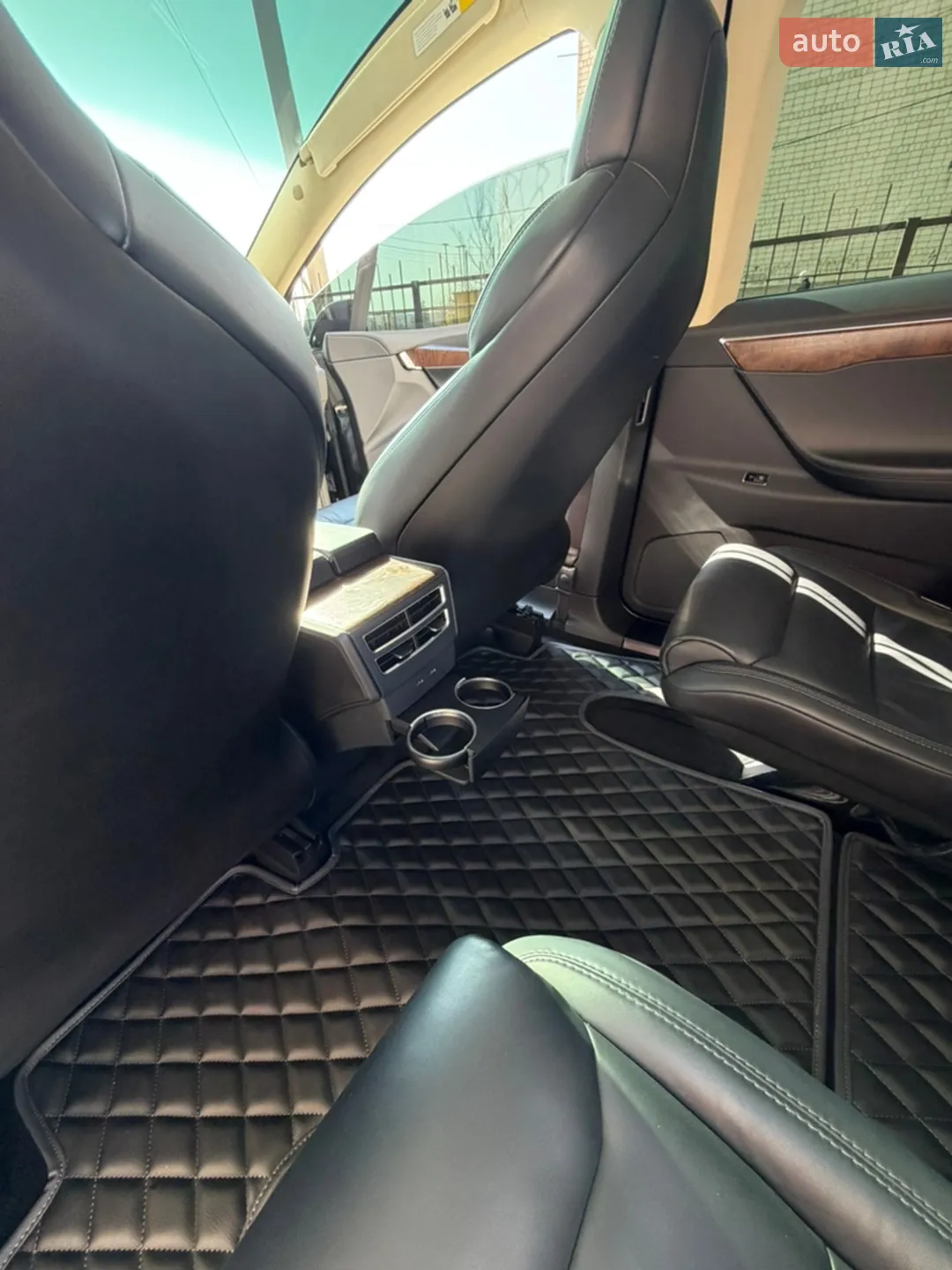 2017 Tesla Model X - мініатюра 48