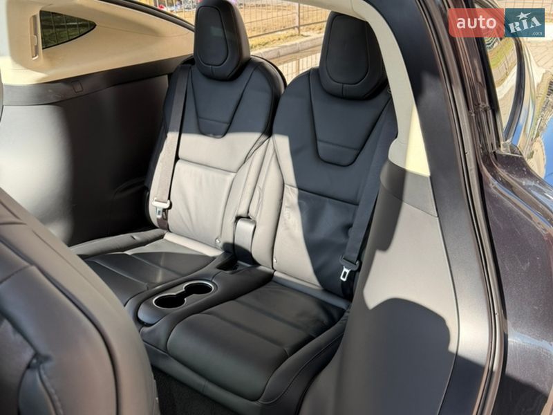 Внедорожник / Кроссовер Tesla Model X 2017 в Ладыжине фото 60 Внедорожник / Кроссовер Tesla Model X 2017 в Ладыжине