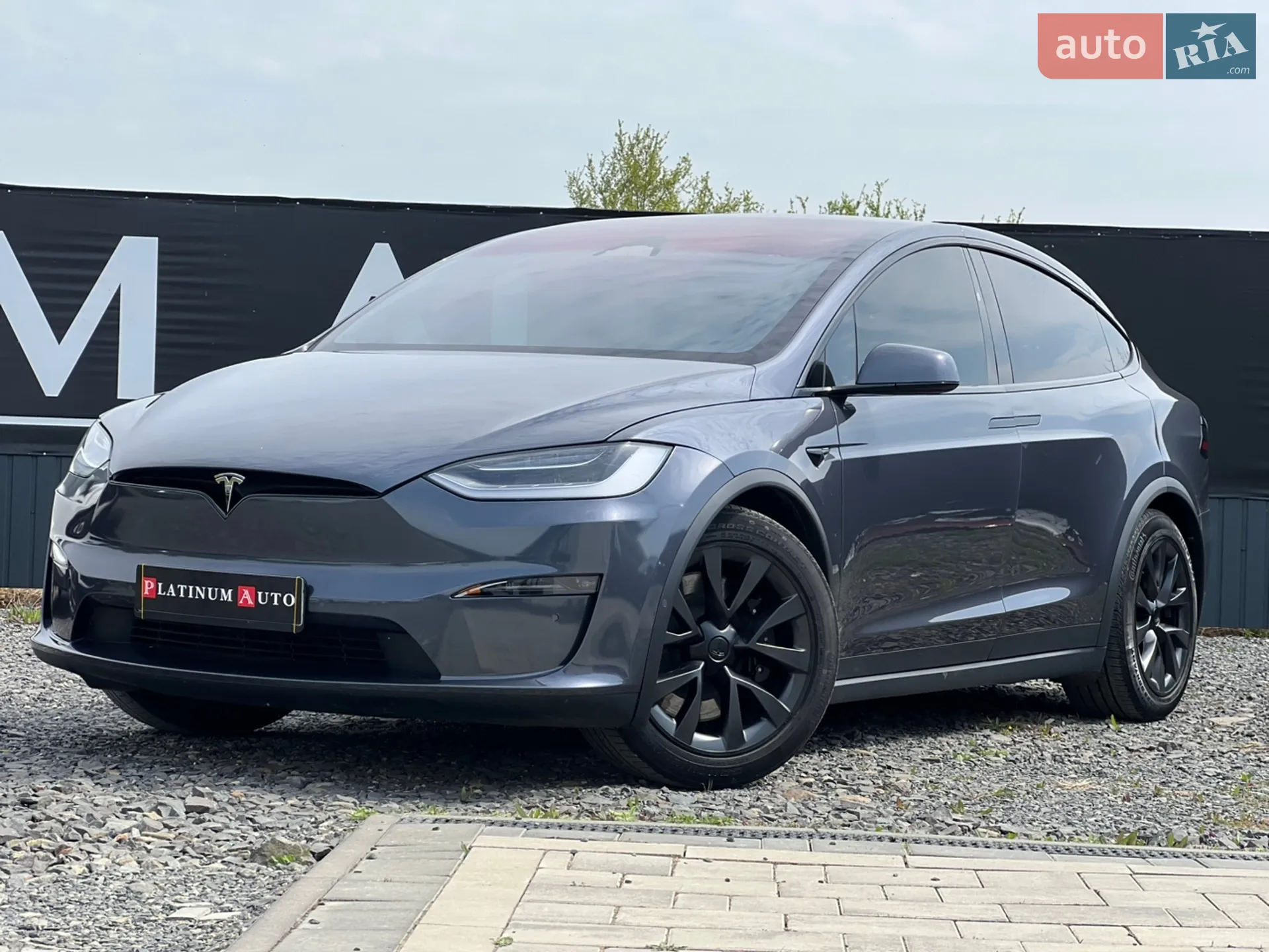 2022 Tesla Model X - фото 1