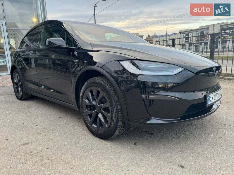 Tesla Model X 2022
