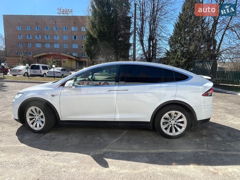 Внедорожник / Кроссовер Tesla Model X 2016 в Киеве фото 10 Внедорожник / Кроссовер Tesla Model X 2016 в Киеве