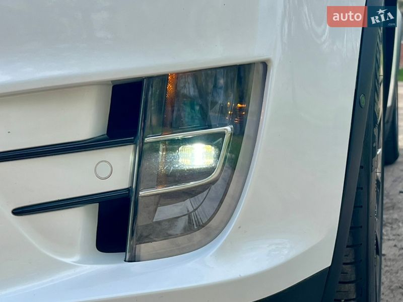 Внедорожник / Кроссовер Tesla Model X 2018 в Валках