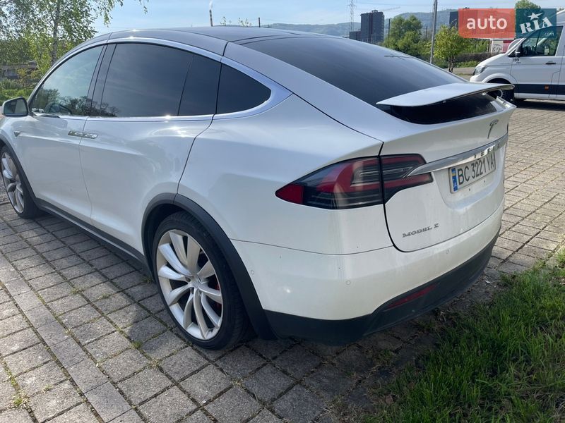 Внедорожник / Кроссовер Tesla Model X 2016 в Львове