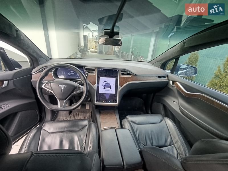 Внедорожник / Кроссовер Tesla Model X 2017 в Львове