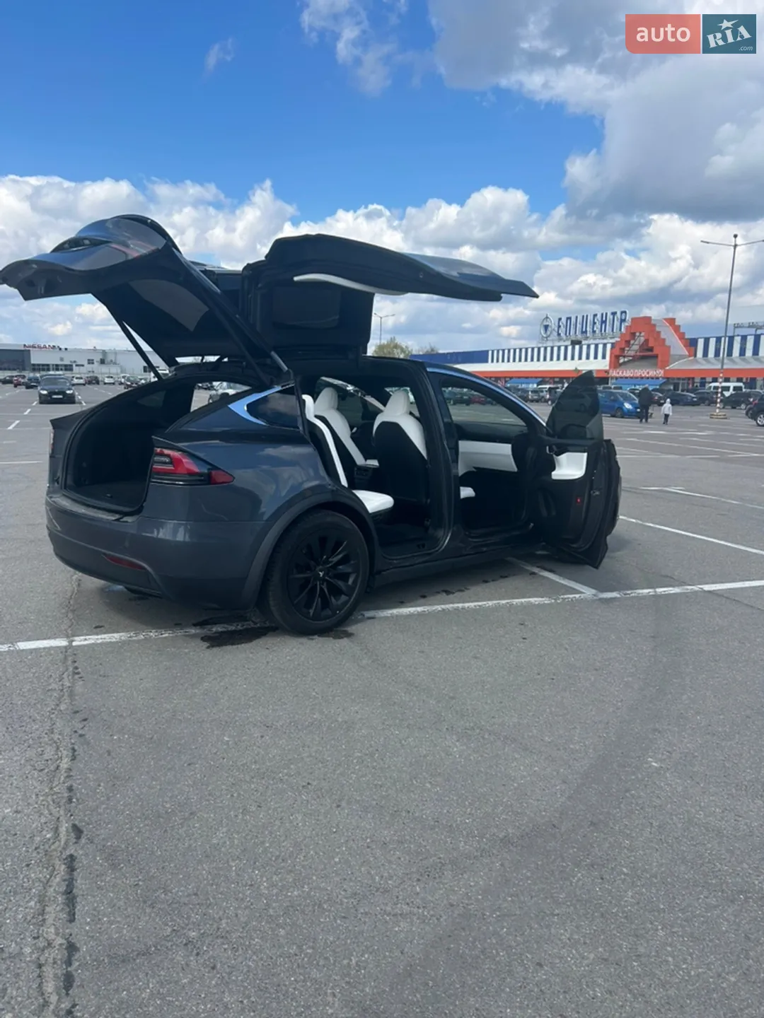 2020 Tesla Model X - мініатюра 10