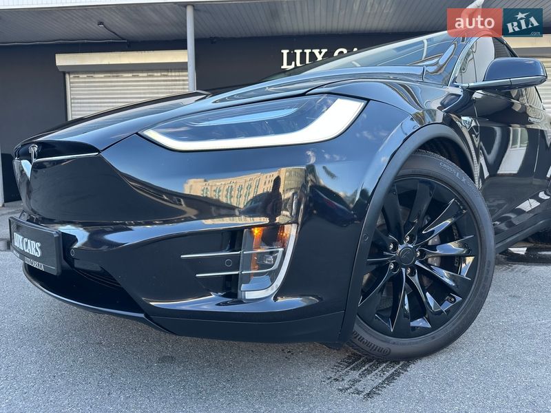 Внедорожник / Кроссовер Tesla Model X 2016 в Киеве