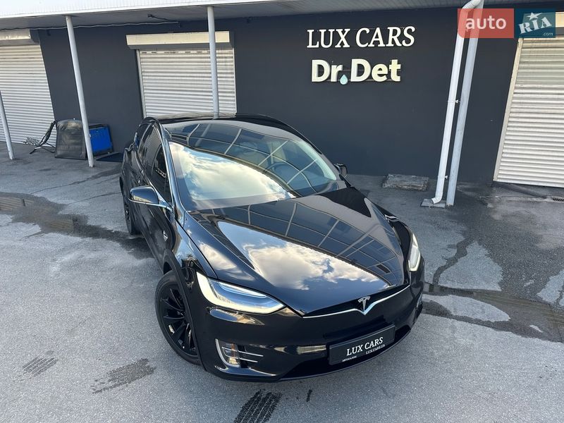 Внедорожник / Кроссовер Tesla Model X 2016 в Киеве