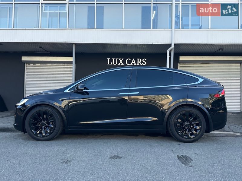 Внедорожник / Кроссовер Tesla Model X 2016 в Киеве