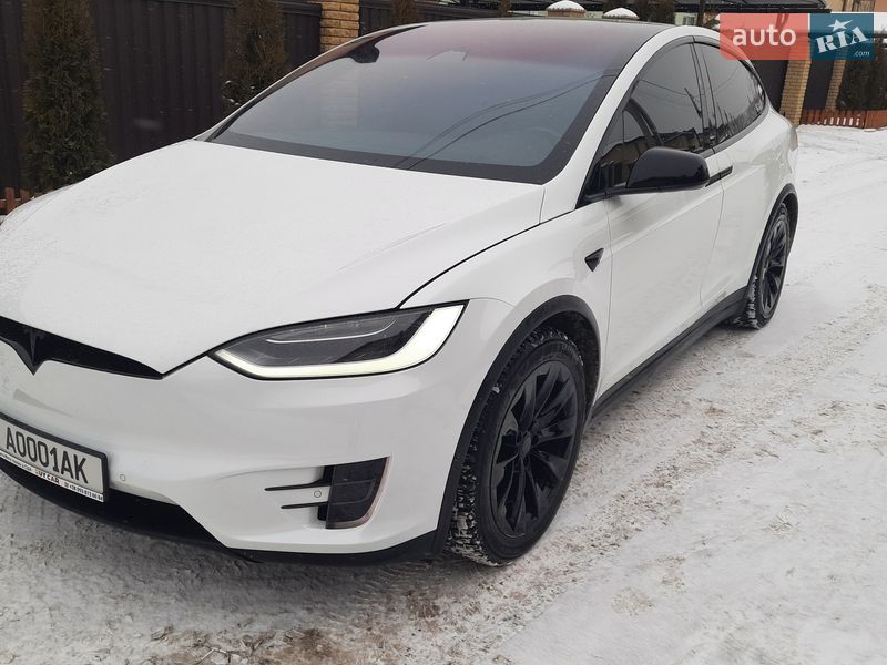 Внедорожник / Кроссовер Tesla Model X 2017 в Киеве фото 3 Внедорожник / Кроссовер Tesla Model X 2017 в Киеве