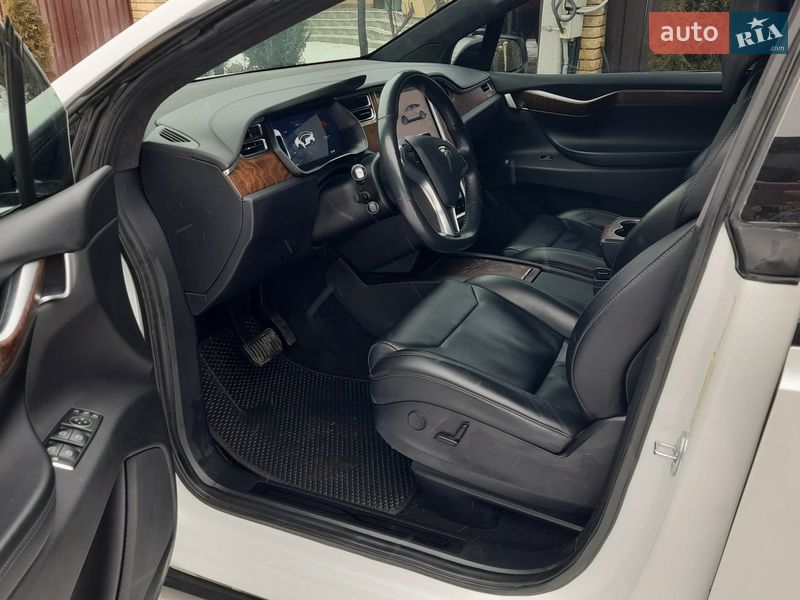 Внедорожник / Кроссовер Tesla Model X 2017 в Киеве фото 12 Внедорожник / Кроссовер Tesla Model X 2017 в Киеве