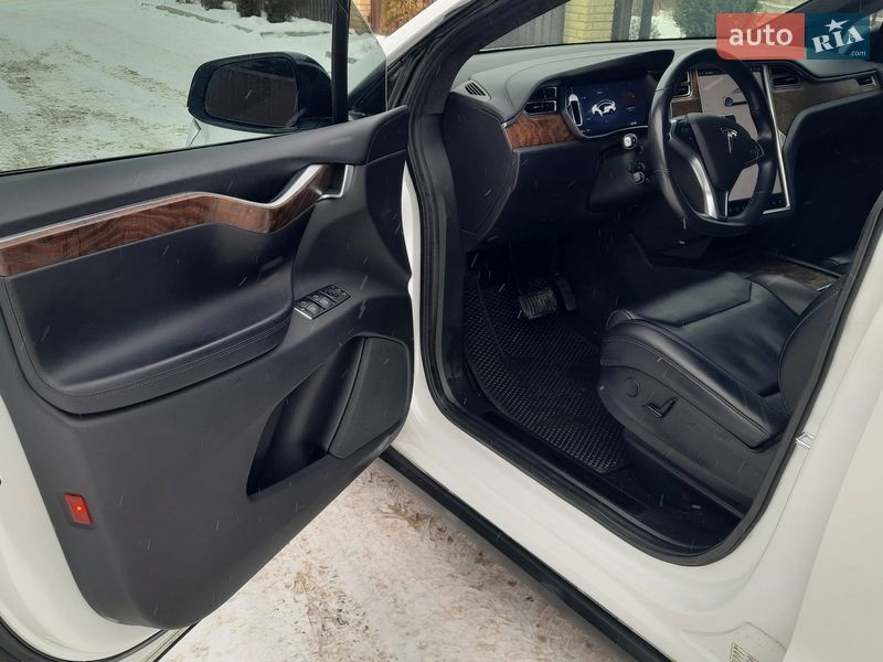 Внедорожник / Кроссовер Tesla Model X 2017 в Киеве фото 14 Внедорожник / Кроссовер Tesla Model X 2017 в Киеве