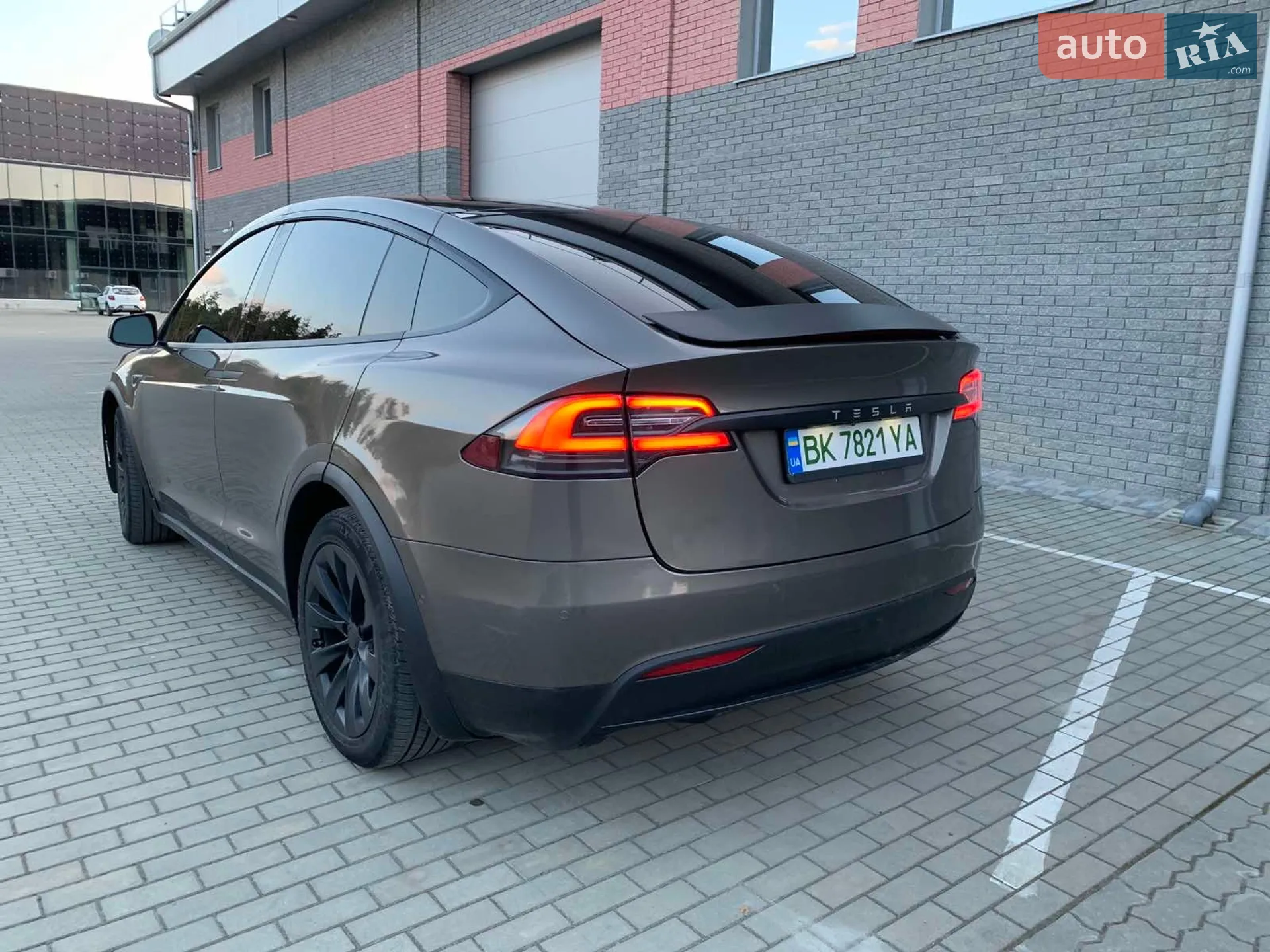2016 Tesla Model X - мініатюра 2
