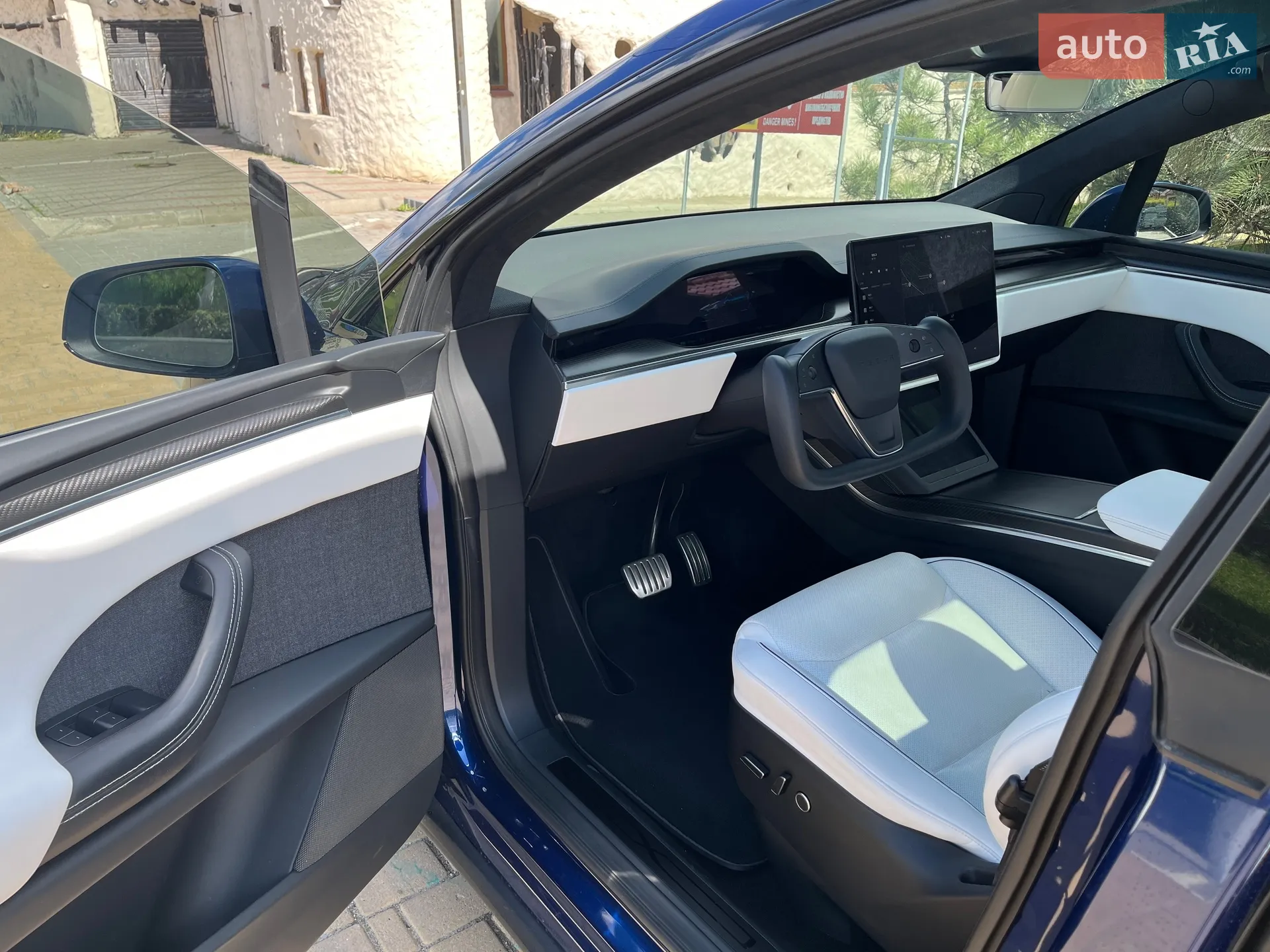 2022 Tesla Model X - мініатюра 11