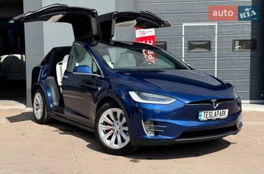 Внедорожник / Кроссовер Tesla Model X 2019 в Киеве