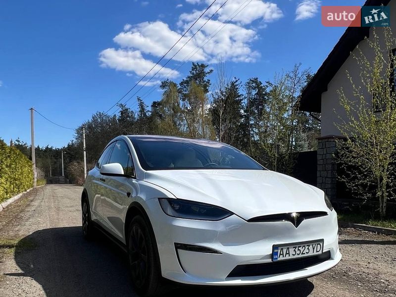 Внедорожник / Кроссовер Tesla Model X 2024 в Киеве
