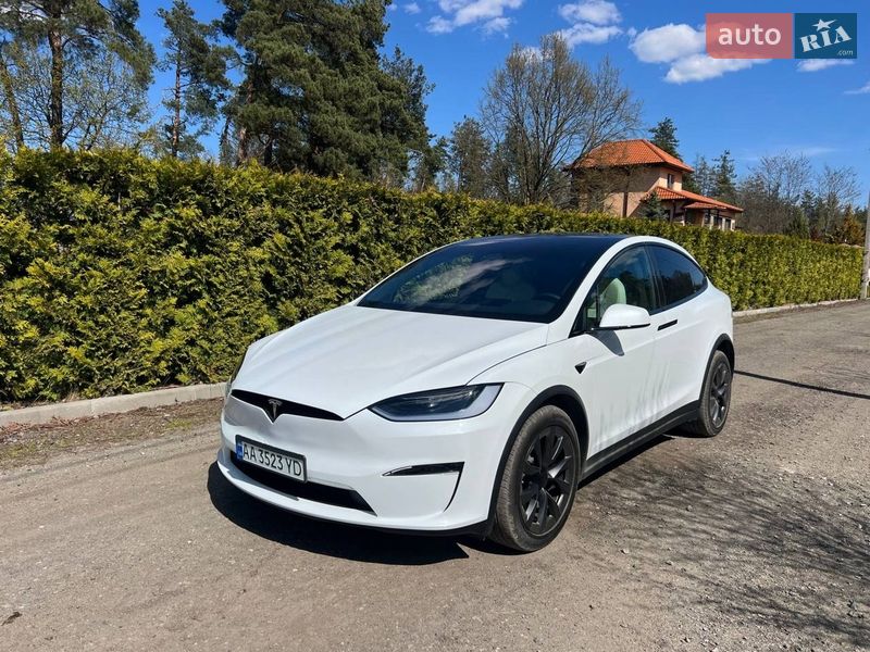 Внедорожник / Кроссовер Tesla Model X 2024 в Киеве