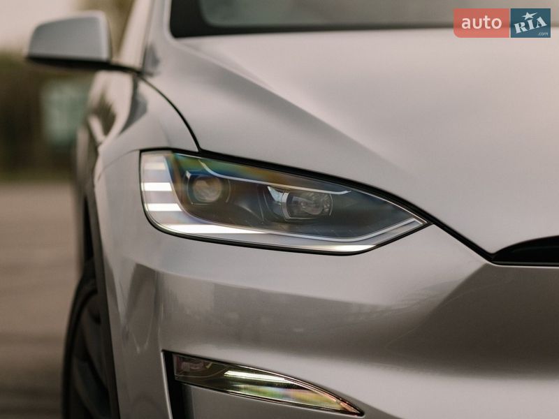 Внедорожник / Кроссовер Tesla Model X 2024 в Ровно