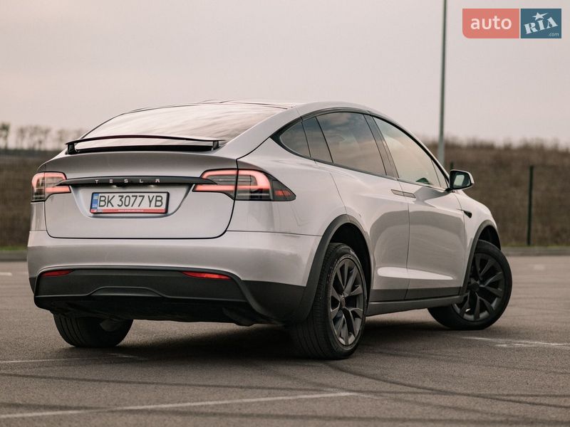 Внедорожник / Кроссовер Tesla Model X 2024 в Ровно