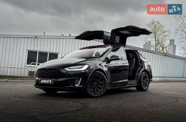 Позашляховик / Кросовер Tesla Model X 2017 в Харкові