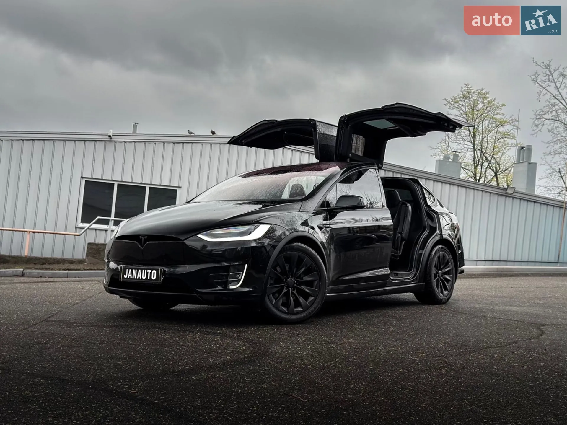 2017 Tesla Model X - фото 1