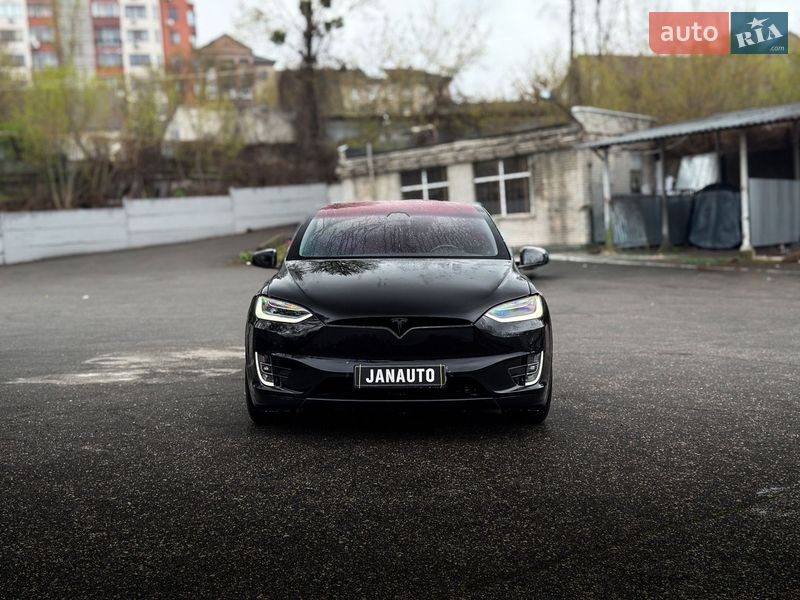 Позашляховик / Кросовер Tesla Model X 2017 в Харкові