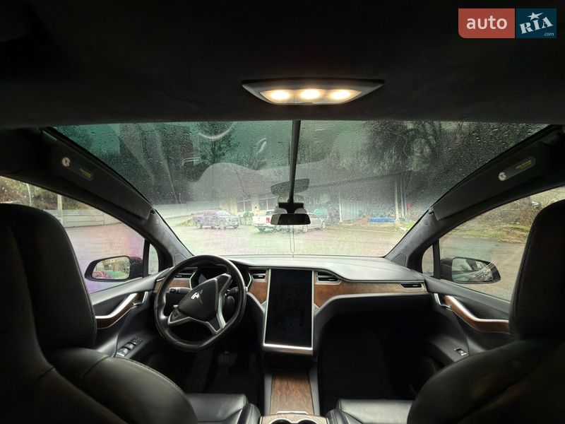 Позашляховик / Кросовер Tesla Model X 2017 в Харкові