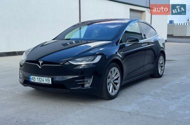 Позашляховик / Кросовер Tesla Model X 2017 в Вінниці