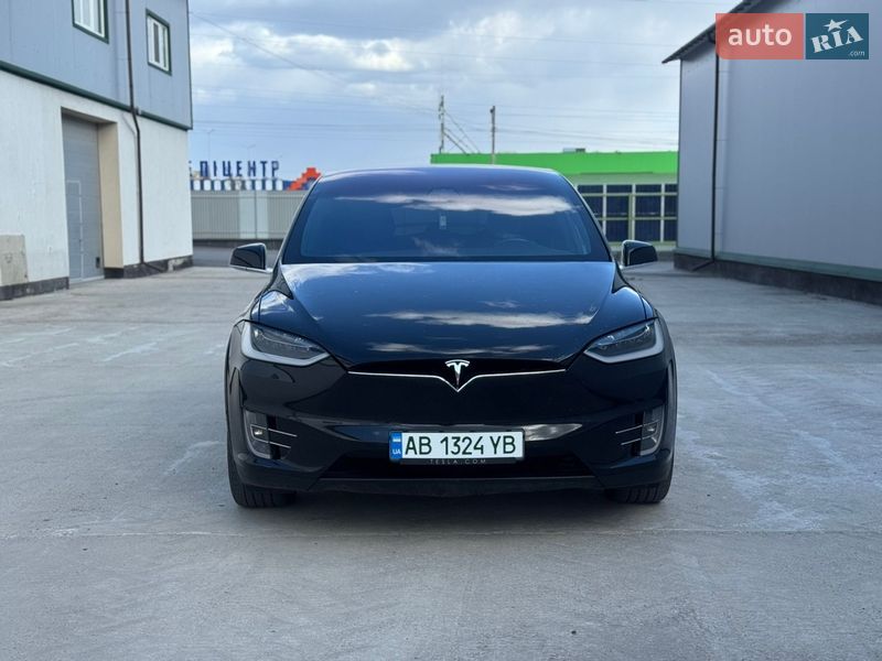 Внедорожник / Кроссовер Tesla Model X 2017 в Киеве