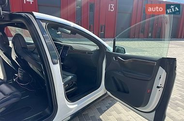 Позашляховик / Кросовер Tesla Model X 2017 в Львові фото 14 Позашляховик / Кросовер Tesla Model X 2017 в Львові