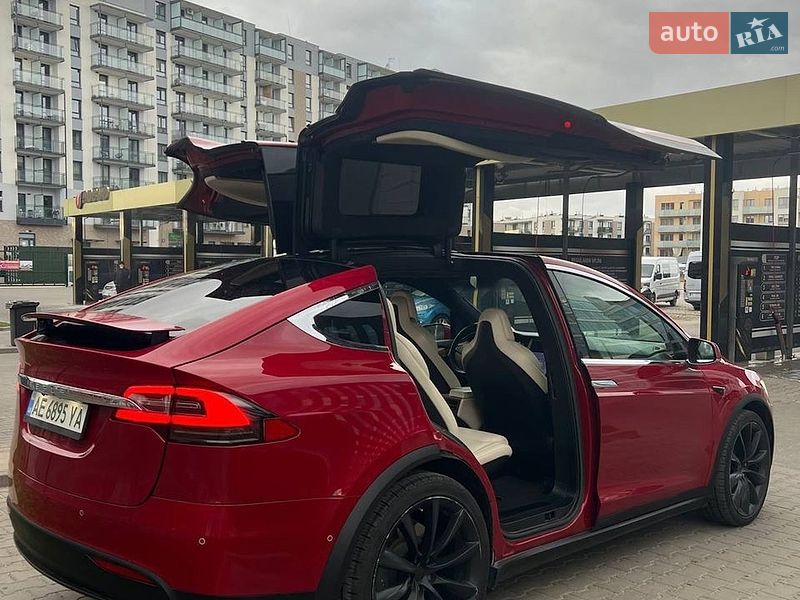 Внедорожник / Кроссовер Tesla Model X 2019 в Львове
