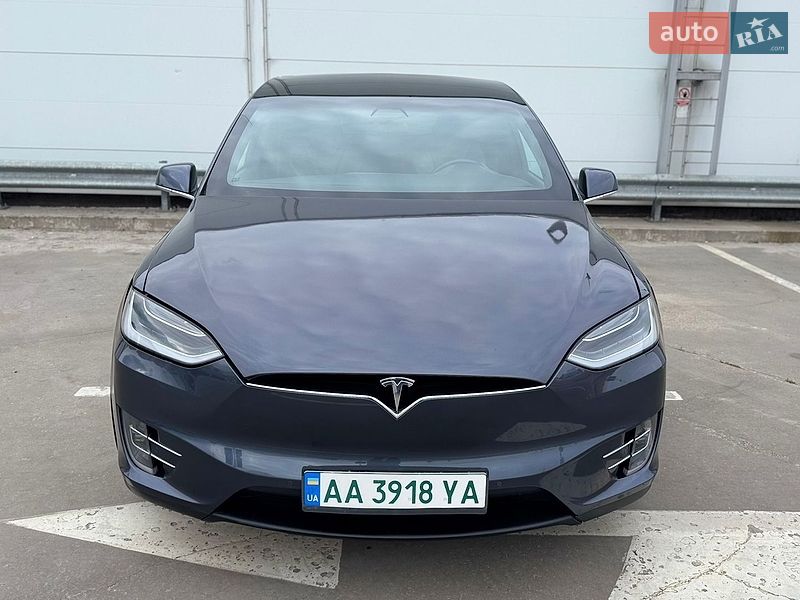 Внедорожник / Кроссовер Tesla Model X 2017 в Киеве