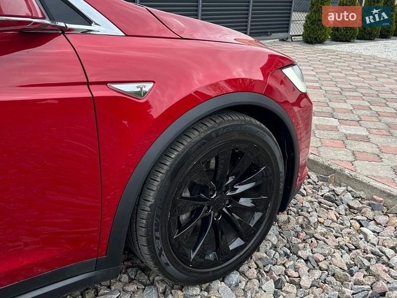 Внедорожник / Кроссовер Tesla Model X 2016 в Львове фото 15 Внедорожник / Кроссовер Tesla Model X 2016 в Львове