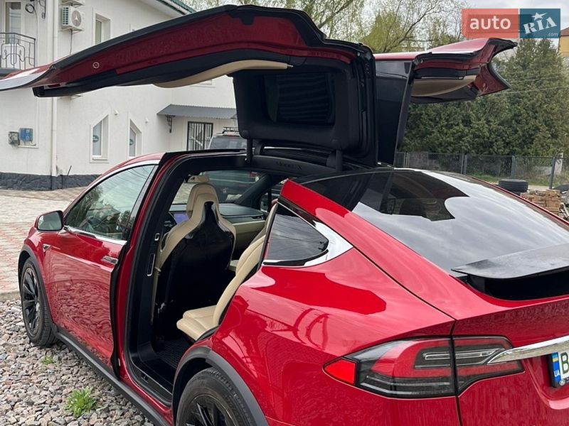 Внедорожник / Кроссовер Tesla Model X 2016 в Львове фото 8 Внедорожник / Кроссовер Tesla Model X 2016 в Львове