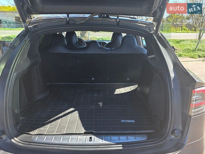 Позашляховик / Кросовер Tesla Model X 2018 в Одесі