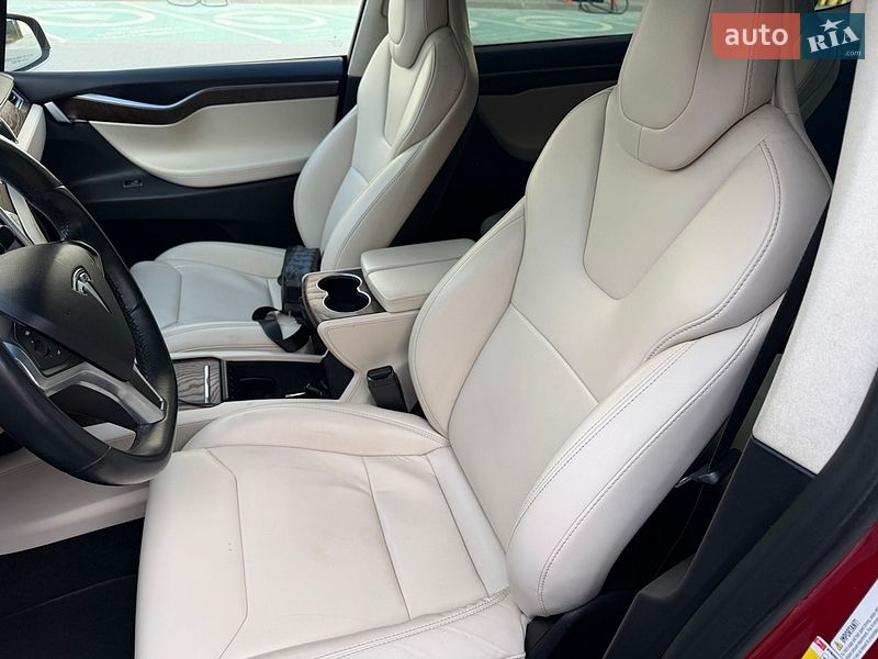 Внедорожник / Кроссовер Tesla Model X 2017 в Львове