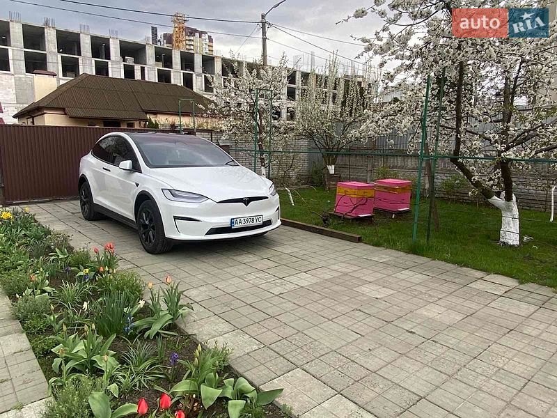Позашляховик / Кросовер Tesla Model X 2023 в Києві фото 2 Позашляховик / Кросовер Tesla Model X 2023 в Києві