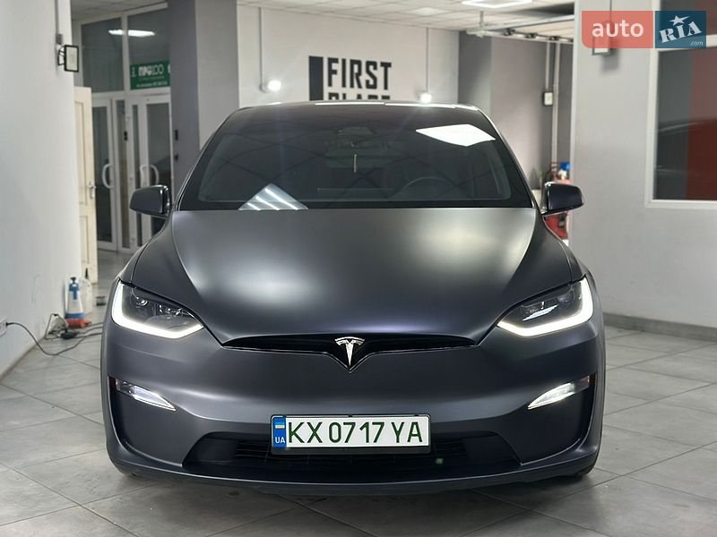 Tesla Model X 2023
