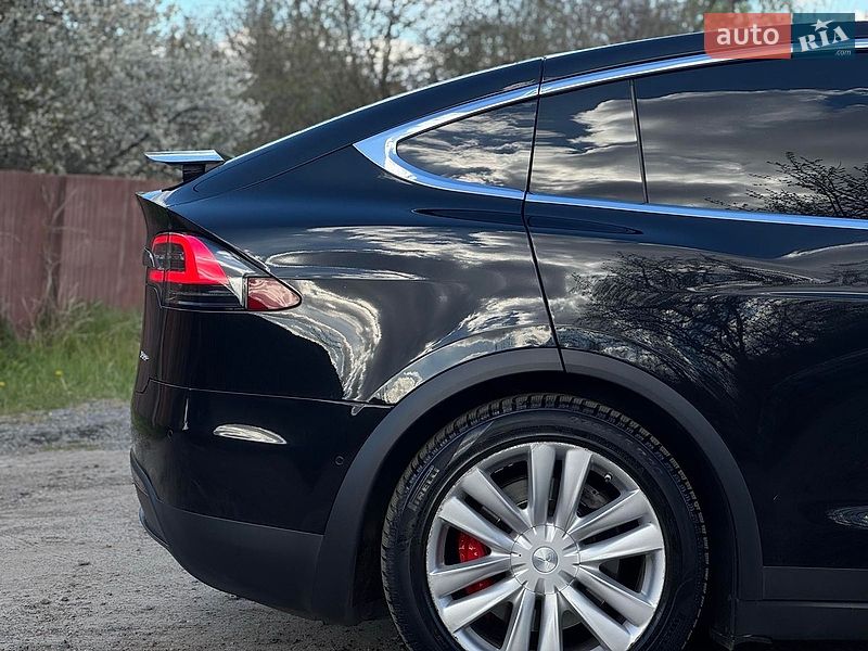 Внедорожник / Кроссовер Tesla Model X 2016 в Львове