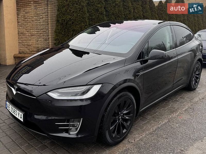 Tesla Model X 2018