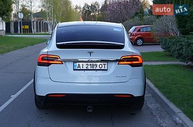 Внедорожник / Кроссовер Tesla Model X 2019 в Киеве
