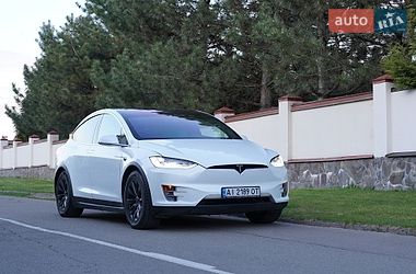 Внедорожник / Кроссовер Tesla Model X 2019 в Киеве