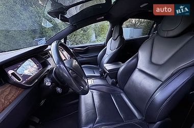 Внедорожник / Кроссовер Tesla Model X 2019 в Киеве