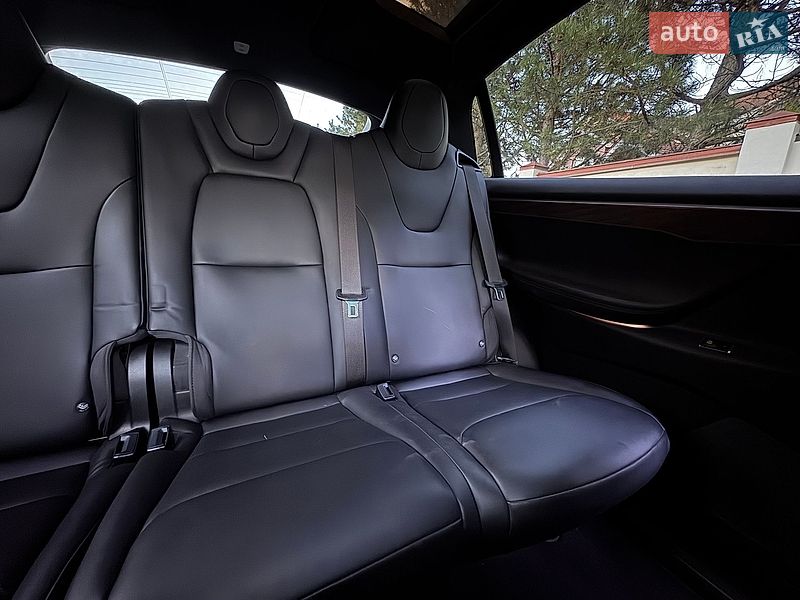Внедорожник / Кроссовер Tesla Model X 2019 в Киеве
