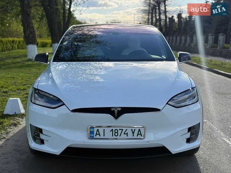 Внедорожник / Кроссовер Tesla Model X 2016 в Белой Церкви
